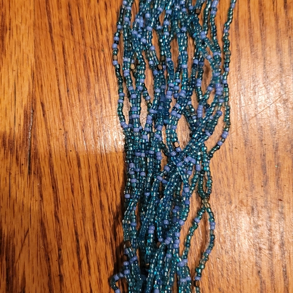 NWT Blue Green Disc Beaded Necklace Jewelry - Picture 2 of 4
